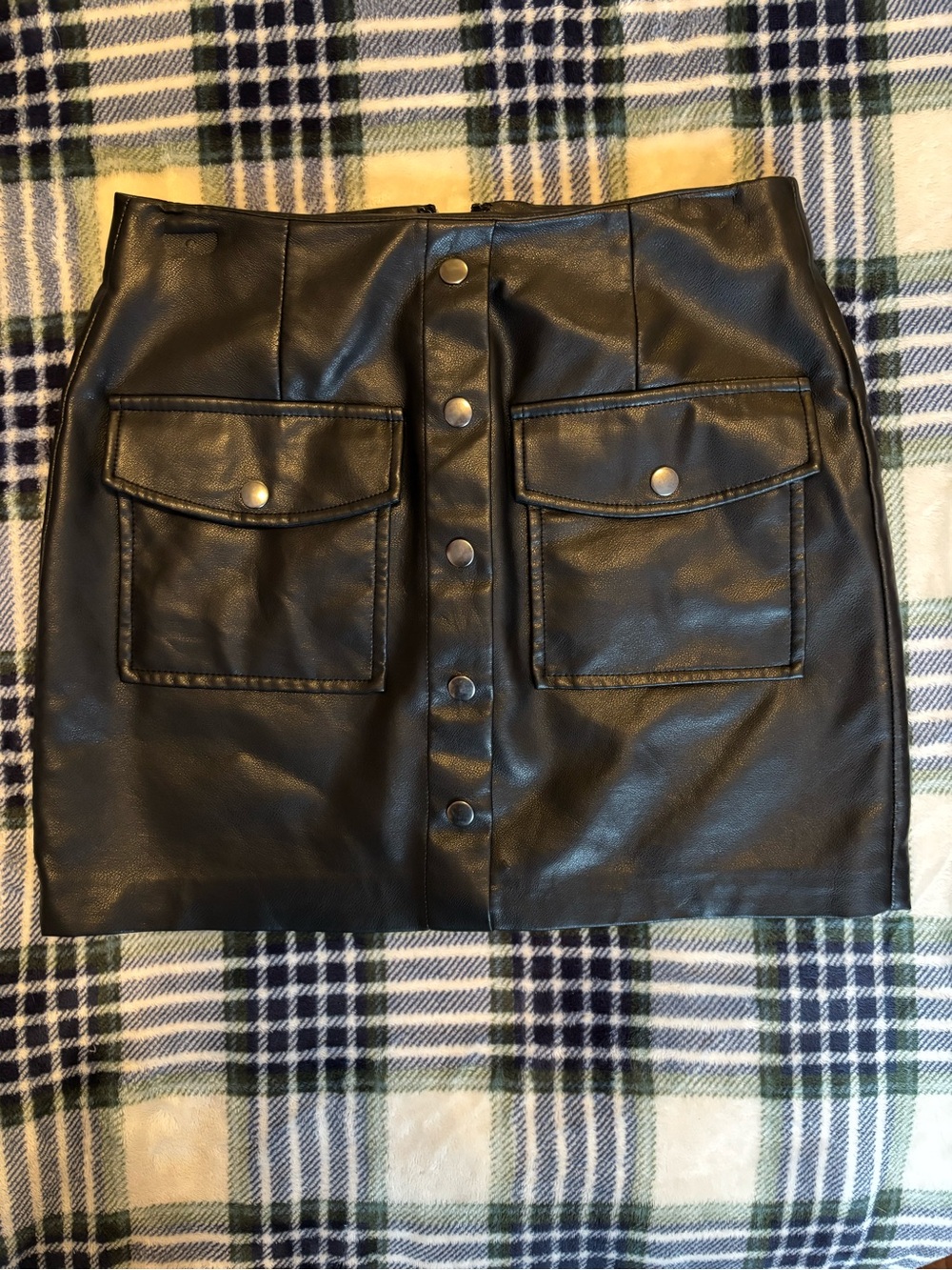 Faux Leather Button-Front Mini Skirt in Black